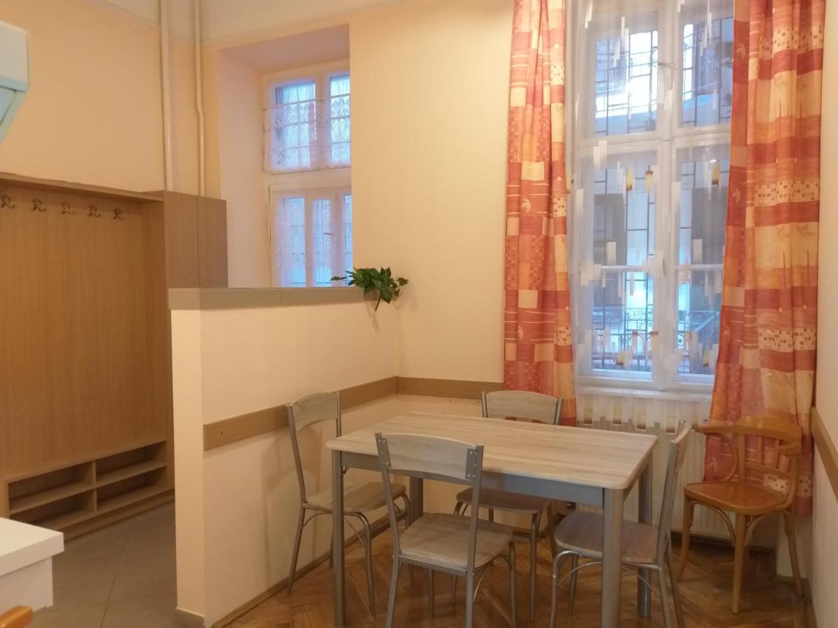 Apartment Tempo Courtyard
